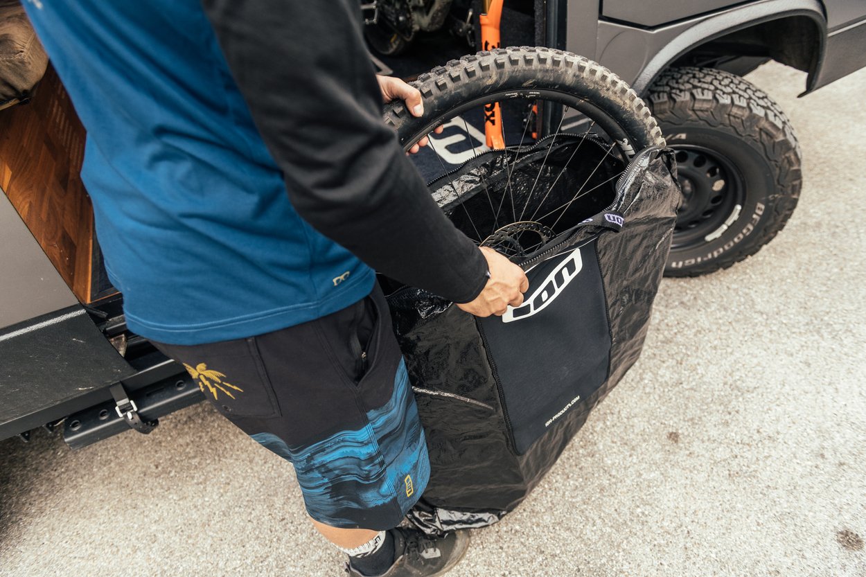 ION MTB Wheel Bag 2024