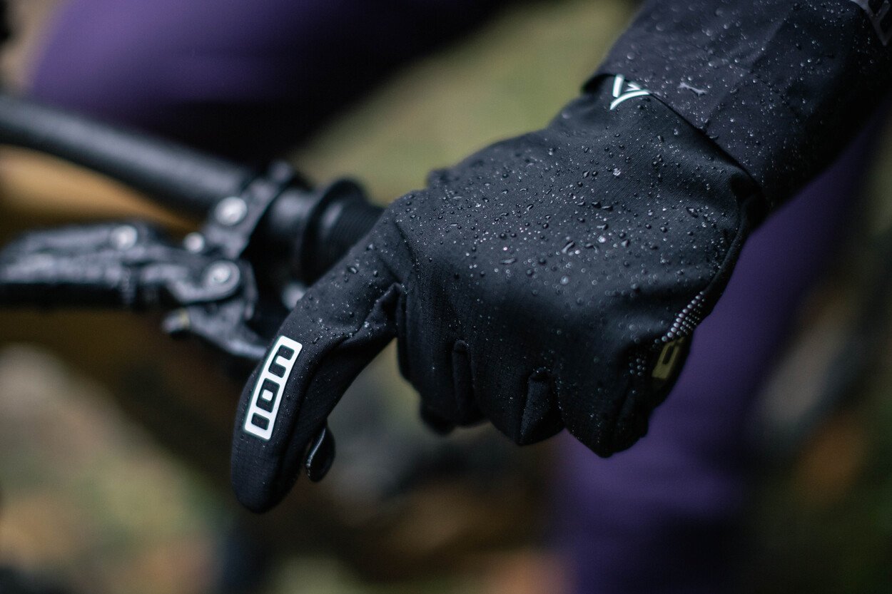 ION MTB Gloves Shelter Amp Softshell 2024